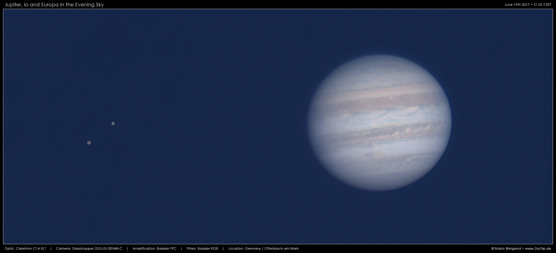 Jupiter mit den Monden Io und Europa am Abendhimmel
