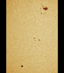 Merkurtransit mit Sonnenflecken im Weilicht