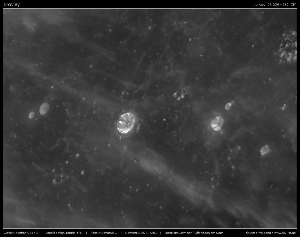 Mondfoto: Krater Brayley bei Vollmond