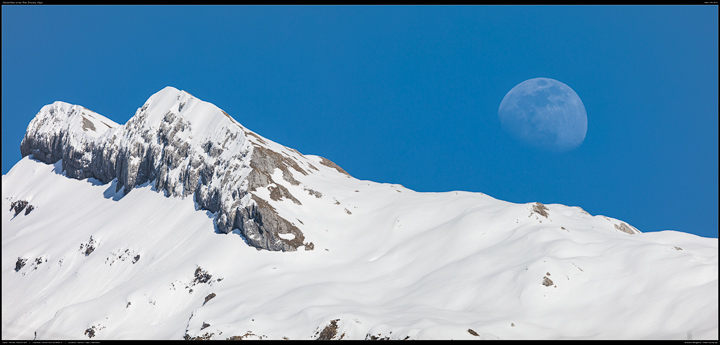 Mond ber den weien Alpen