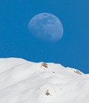 Mond ber den weien Alpen