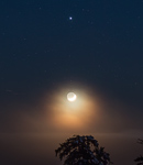 Jupiter und Mond ber dem Nebelmeer I