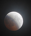 Mondfinsternis 2010 - Mitte der partiellen Phase