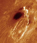 Riesenfleck NOAA 12192 mit Flare